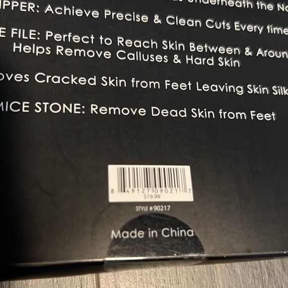 Signature 5pc mani/pedi grooming kit for men. New. - Picture 6 of 8